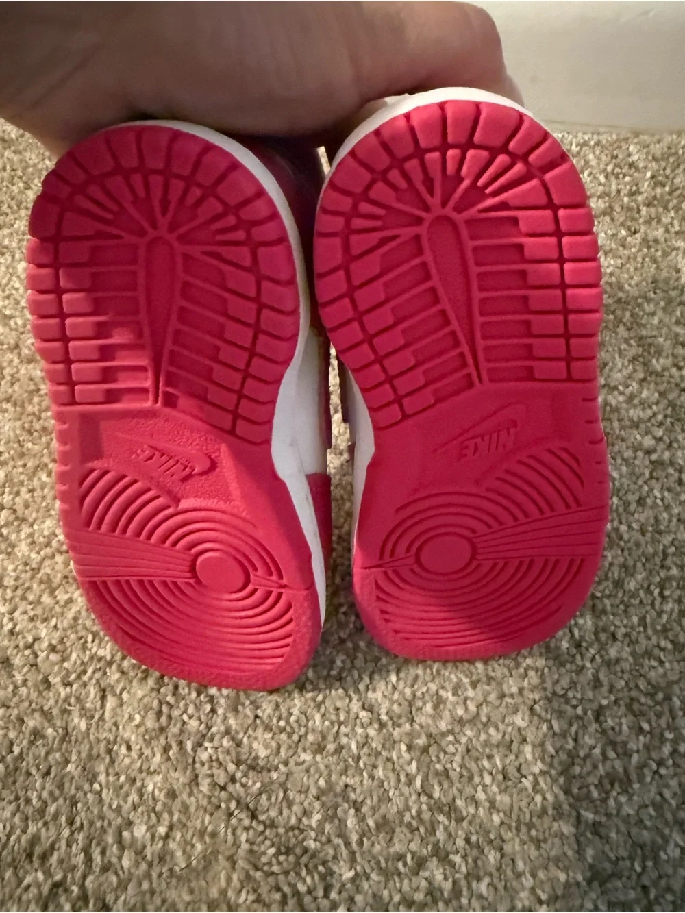 Nike Kids White and Hot Pink Low-Top Sneakers